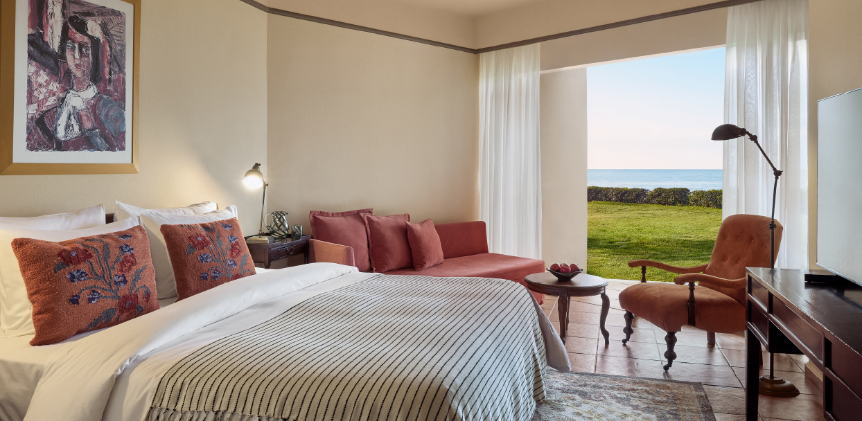 01-egnatia-deluxe-guestroom-veranda-room-details