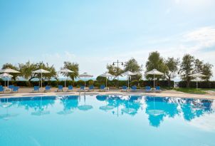 18-Egnatia-Seawater-Family-Pool-relaxation-and-laidback-holidays